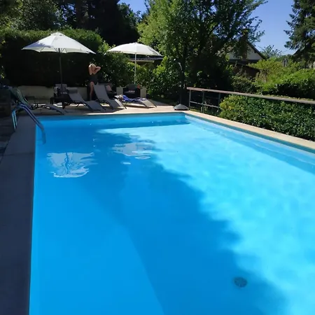 Comme Chez Vous