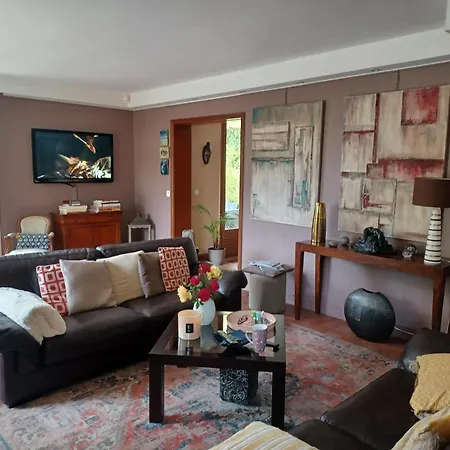 Comme Chez Vous